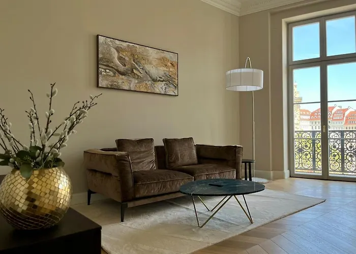 Luxury Home / 3-Raum-Suite An Der Frauenkirche / 4