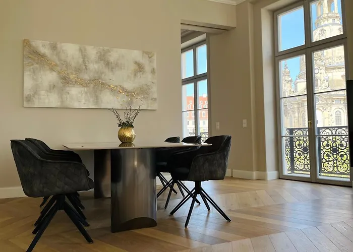 Luxury Home / 3-Raum-Suite An Der Frauenkirche / 4